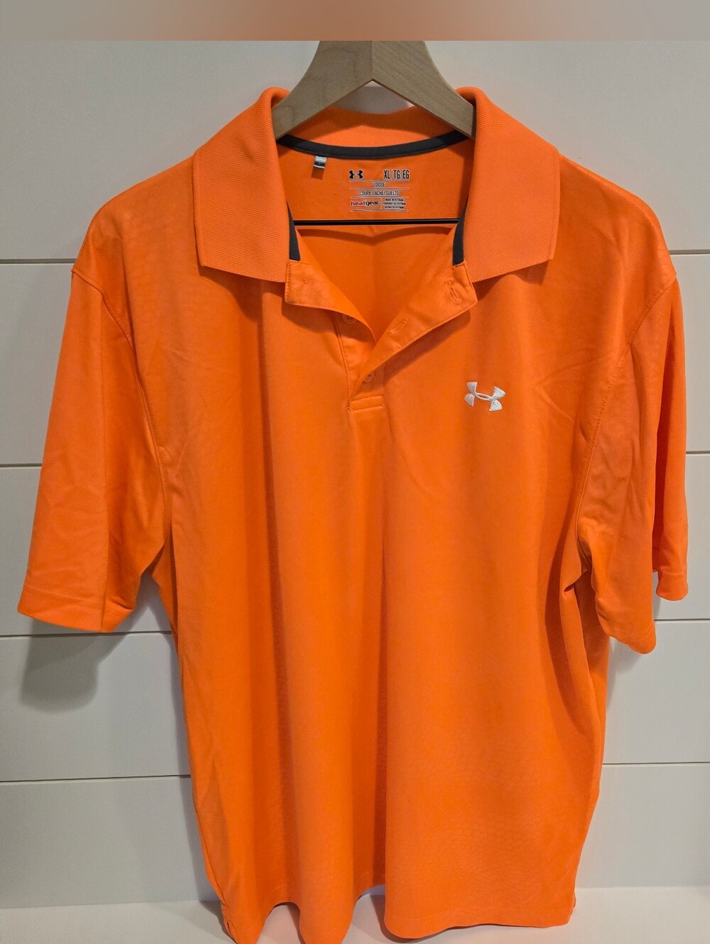 Under Armour Men’s Bright Orange Golf Polo XL